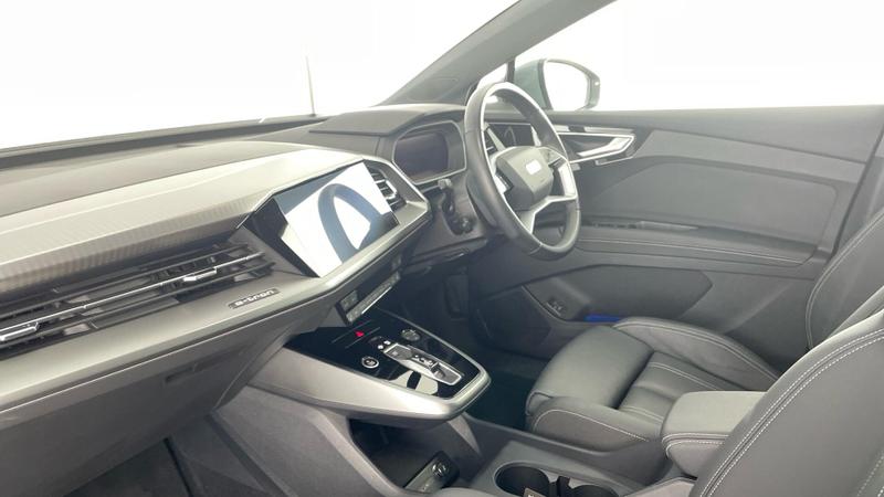 Used Audi Q4 e-tron 2024 for sale - 75582008: Photo 2