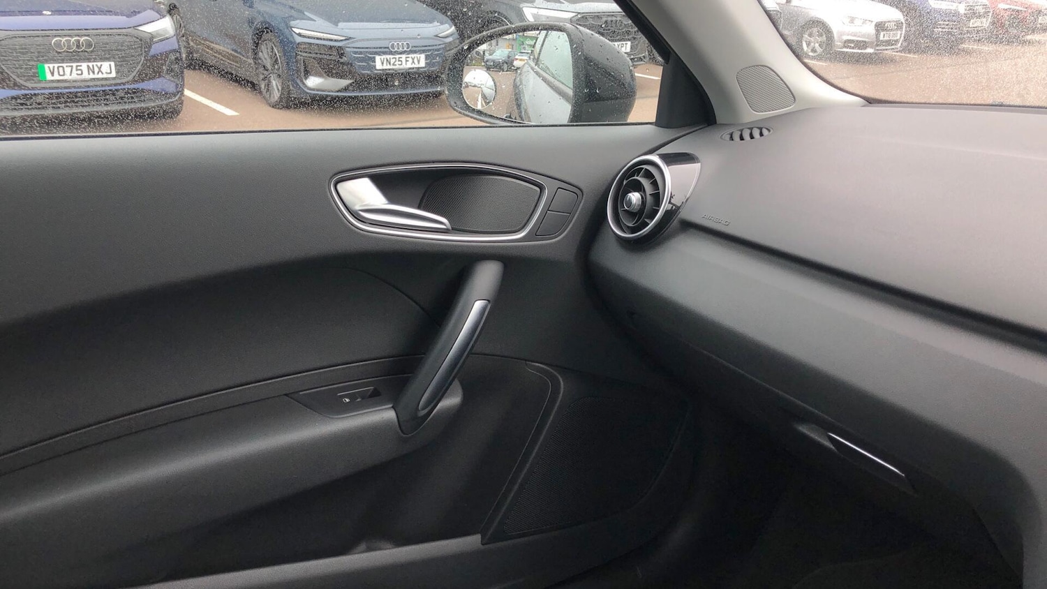 Used Audi A1 2013 for sale - 77968889: Photo 28