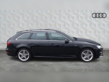 Used Audi A4 2017 for sale - 75700487: Photo