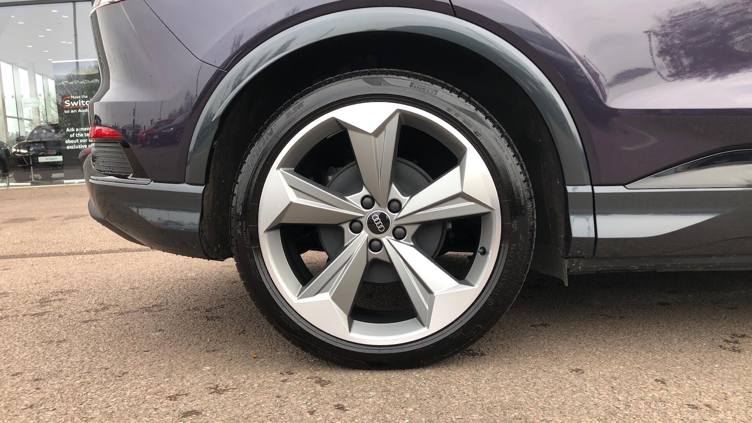 Used Audi Q4 e-tron 2025 for sale - 77602697: Photo 5