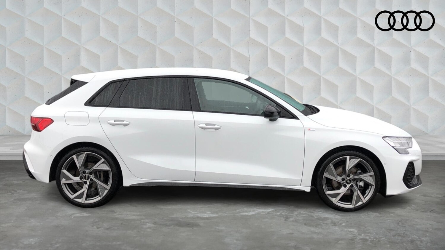 Used Audi A3 2025 for sale - 77602841: Photo 4