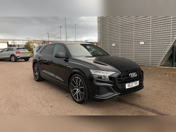 Audi - Q8