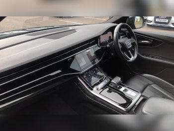 Used Audi Q8 2021 for sale - 76218846: Photo