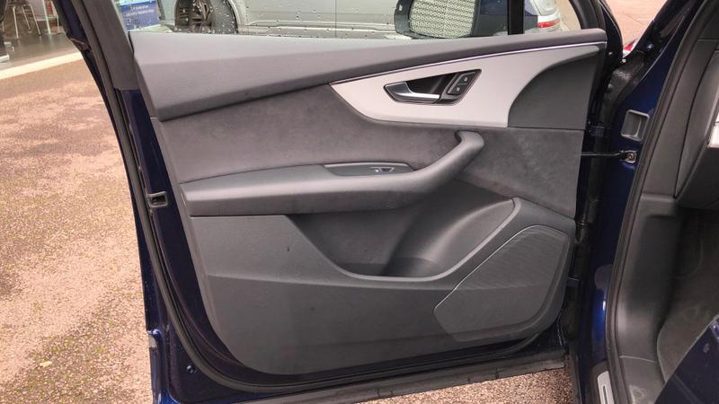 Used Audi Q7 2023 for sale - 76234713: Photo 16