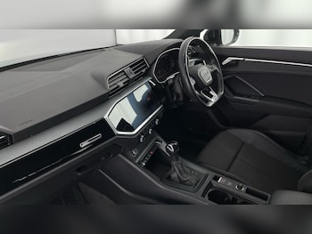 Used Audi Q3 2022 for sale - 76344380: Photo 2