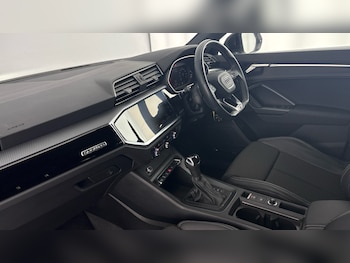 Used Audi Q3 2023 for sale - 77822421: Photo