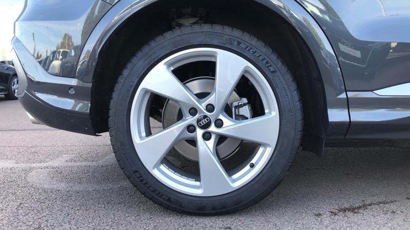 Used Audi Q5 2025 for sale - 75997449: Photo 5