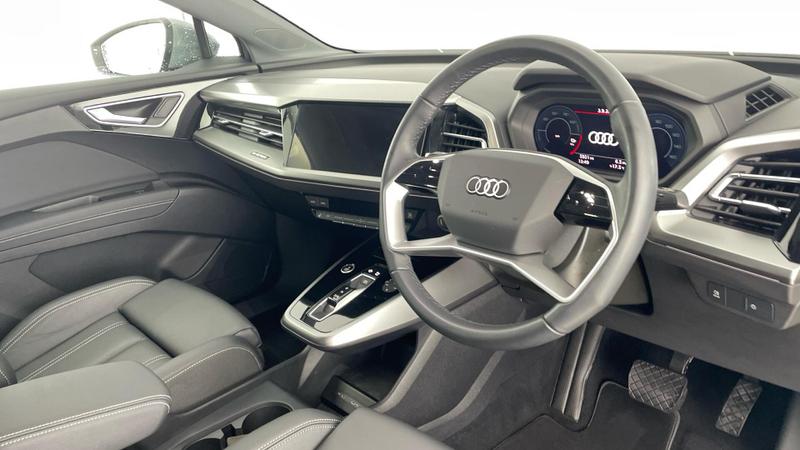Used Audi Q4 e-tron 2024 for sale - 75582010: Photo 6
