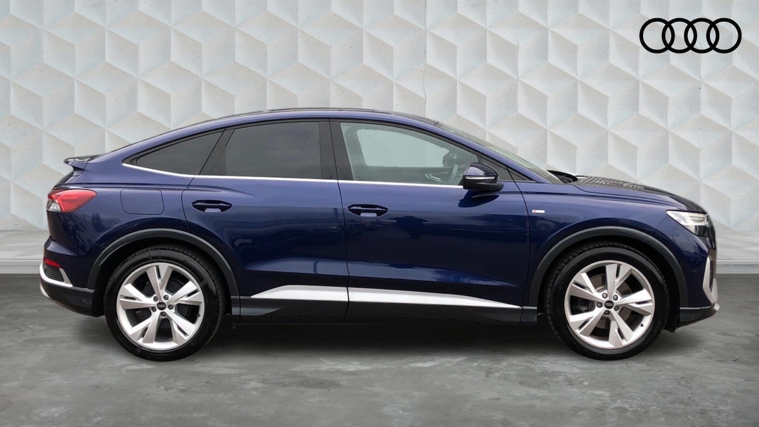 Used Audi Q4 e-tron 2025 for sale - 77505370: Photo 4