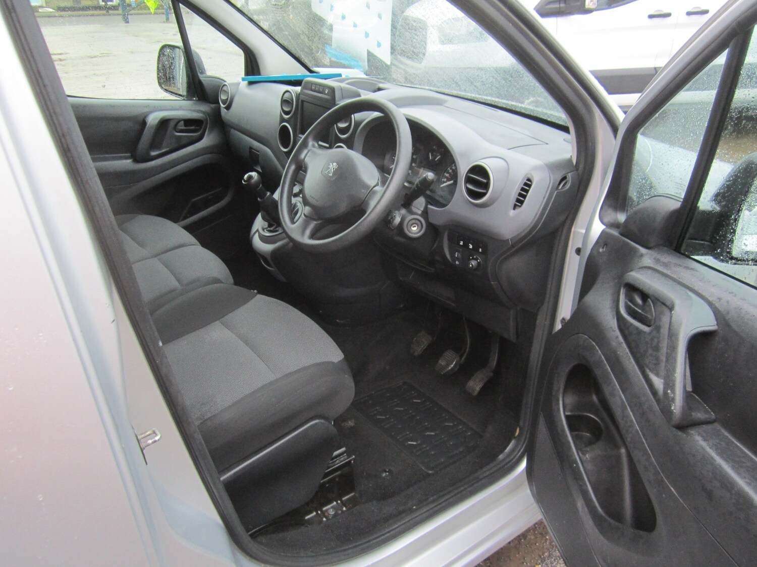 Used Peugeot Partner 2018 for sale - 77607278: Photo 11