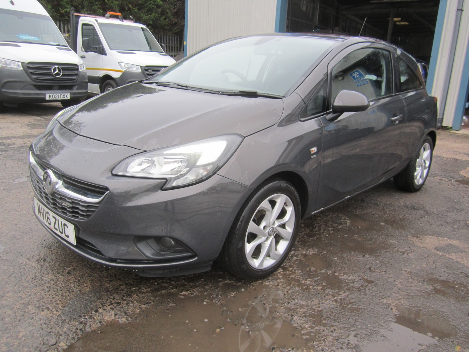 Used Vauxhall Corsa 2016 for sale - 76709237: Photo 3