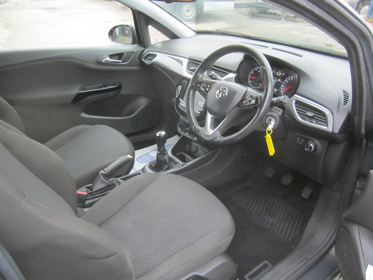 Used Vauxhall Corsa 2016 for sale - 76709237: Photo 9