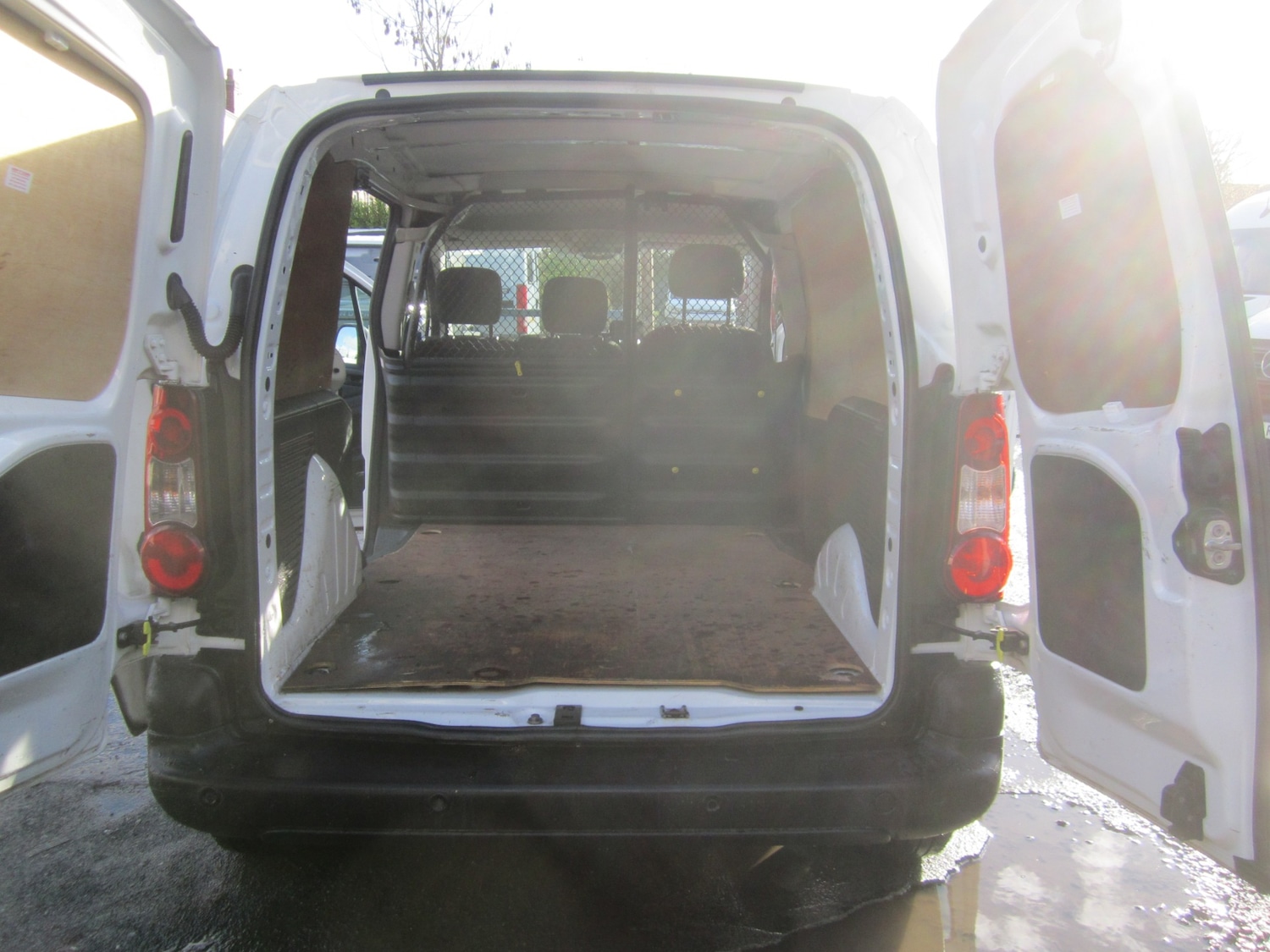 Used Peugeot Partner 2018 for sale - 76531353: Photo 11