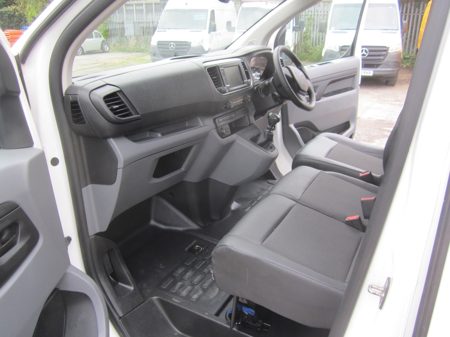 Used Peugeot Expert 2022 for sale - 76302920: Photo 10