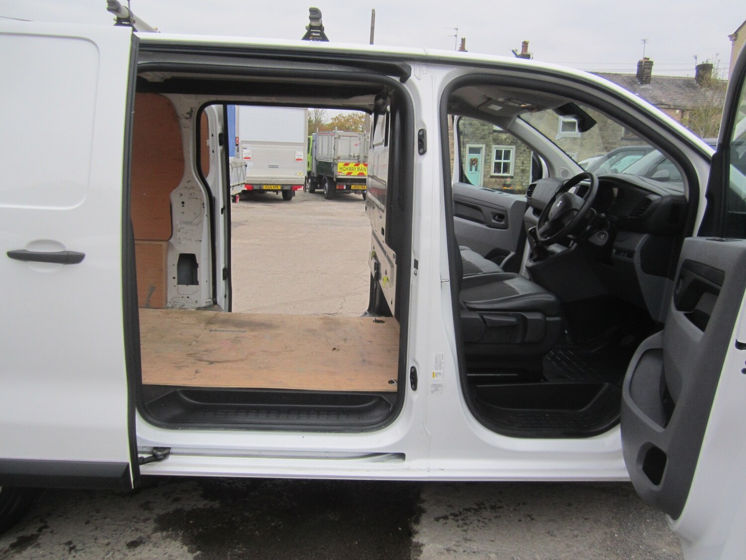 Used Peugeot Expert 2022 for sale - 76302920: Photo 13