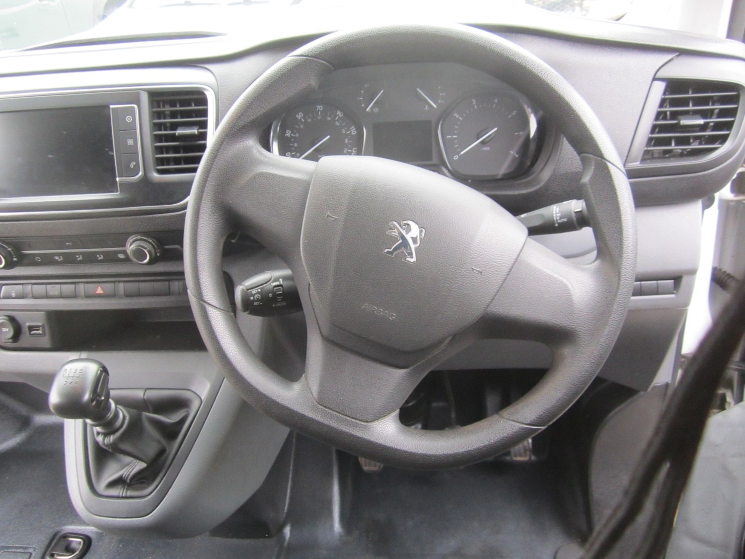 Used Peugeot Expert 2022 for sale - 76302920: Photo 14