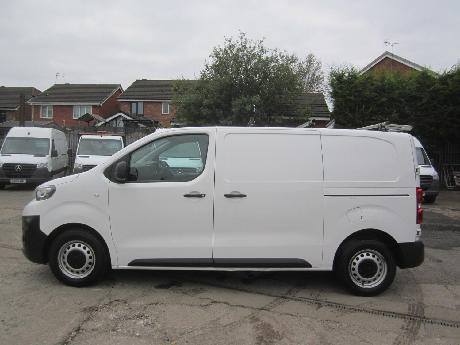 Used Peugeot Expert 2022 for sale - 76302920: Photo 4