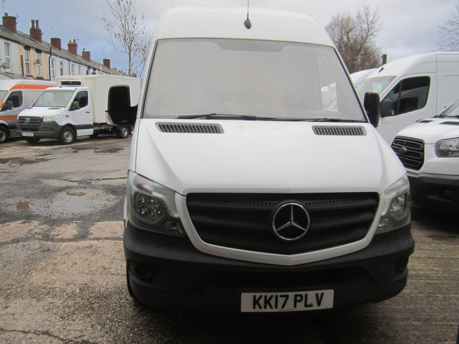 Used Mercedes-Benz Sprinter 2017 for sale - 77300690: Photo 2