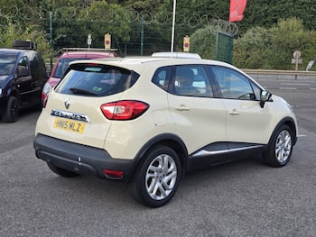 Used Renault Captur 2015 for sale - 79617045: Photo