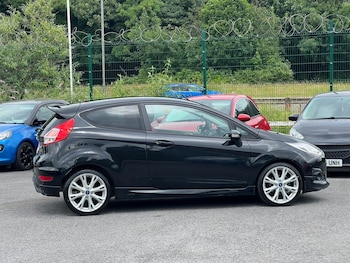Used Ford Fiesta 2016 for sale - 79271570: Photo