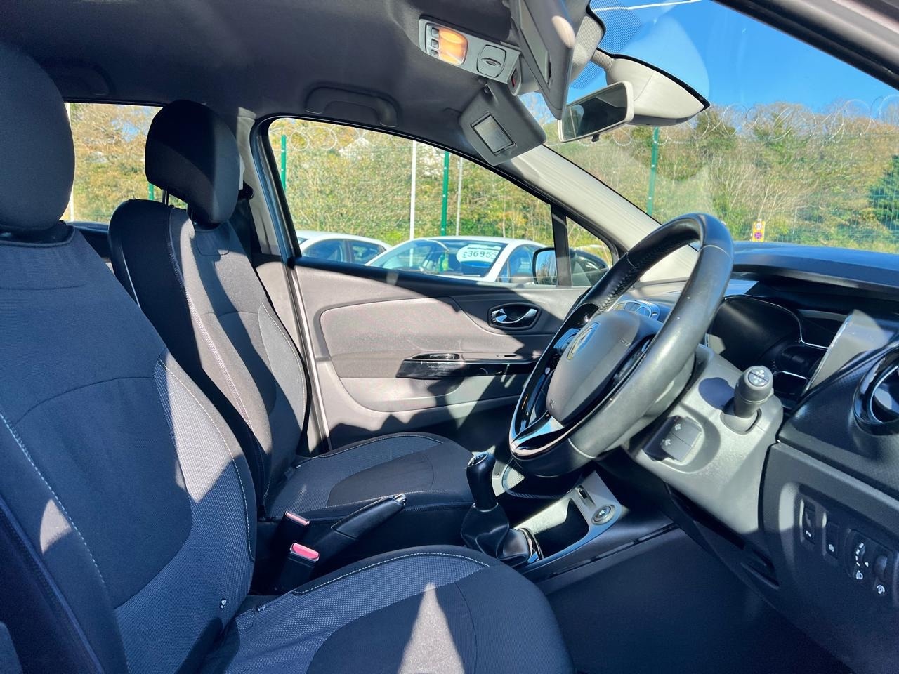 Used Renault Captur 2016 for sale - 76710447: Photo 12