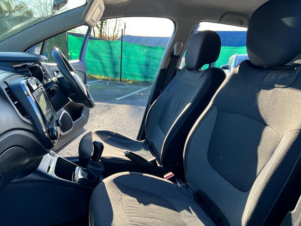 Used Renault Captur 2016 for sale - 76710447: Photo 15