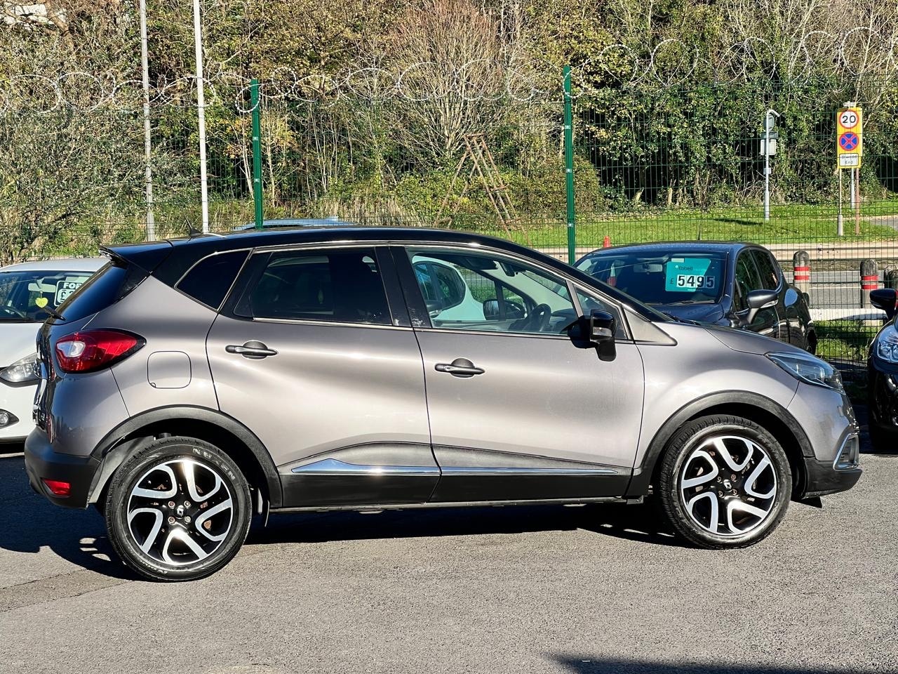 Used Renault Captur 2016 for sale - 76710447: Photo 4