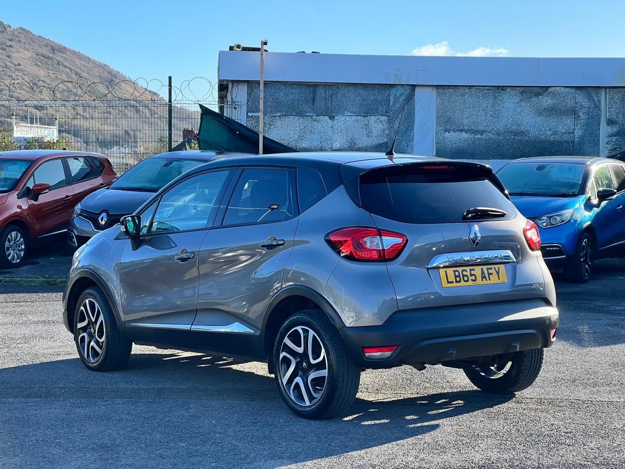 Used Renault Captur 2016 for sale - 76710447: Photo 8