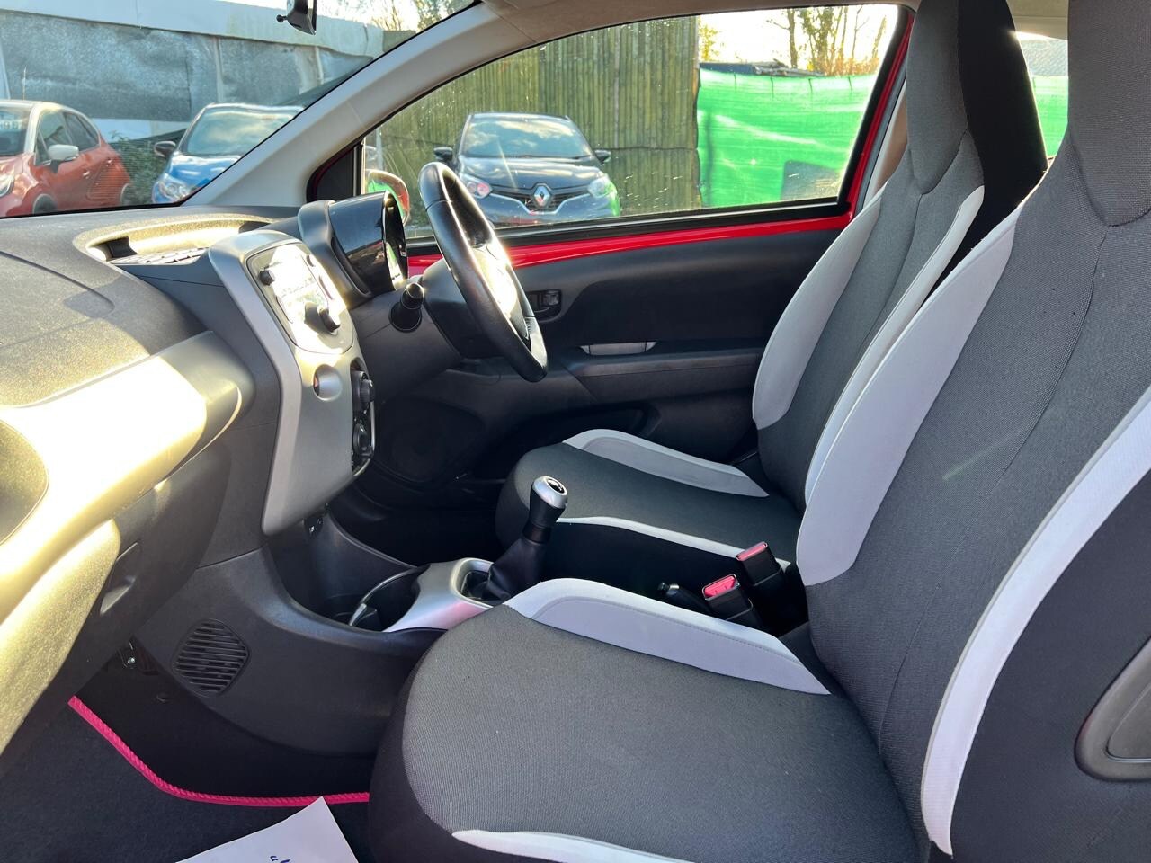 Used Toyota AYGO 2015 for sale - 77653503: Photo 13