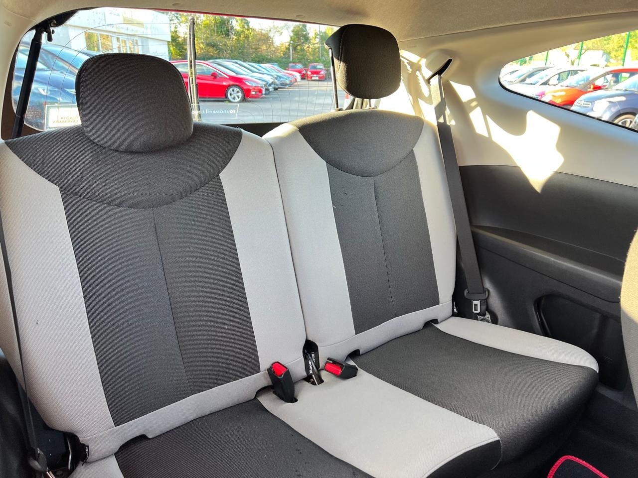 Used Toyota AYGO 2015 for sale - 76693145: Photo 12