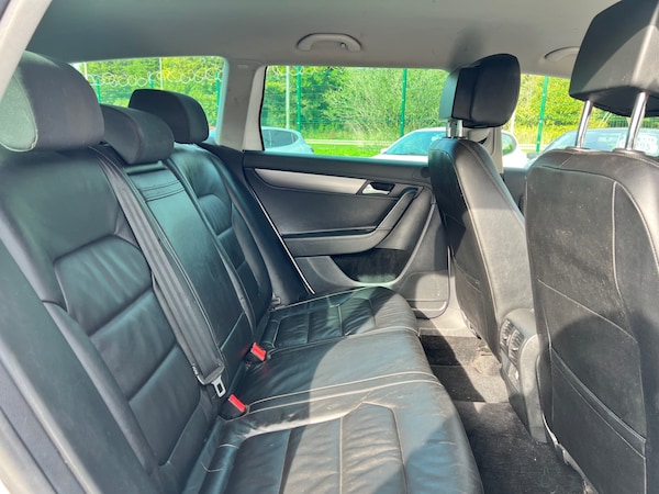 Used Volkswagen Passat 2011 for sale - 76238497: Photo 11