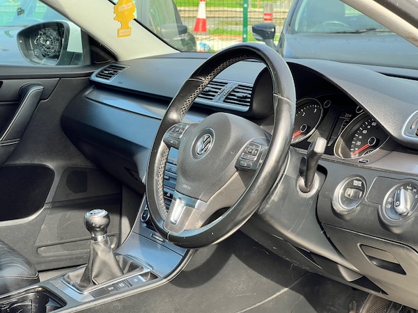 Used Volkswagen Passat 2011 for sale - 76238497: Photo 12
