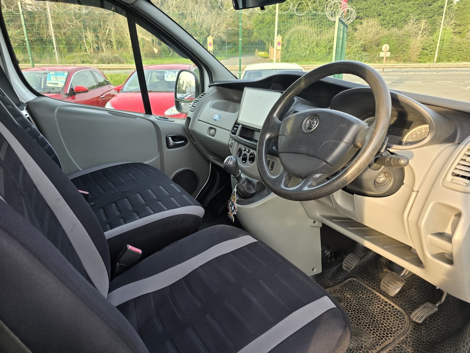 Used Vauxhall Vivaro 2014 for sale - 77974739: Photo 9