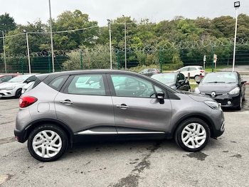 Used Renault Captur 2014 for sale - 77023379: Photo