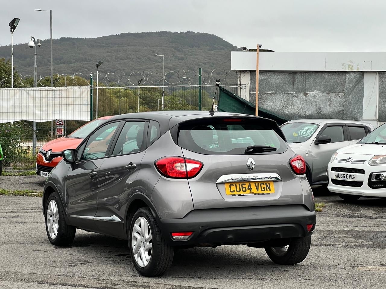Used Renault Captur 2014 for sale - 77023379: Photo 8