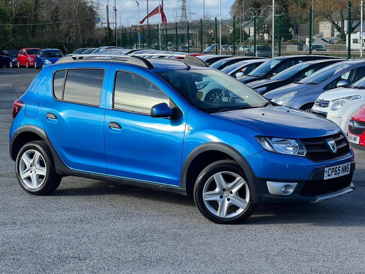 Used Dacia Sandero Stepway 2015 for sale - 77715125: Photo 2