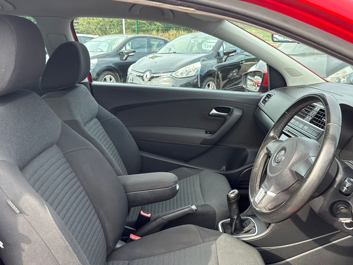 Used Volkswagen Polo 2012 for sale - 76437112: Photo 12