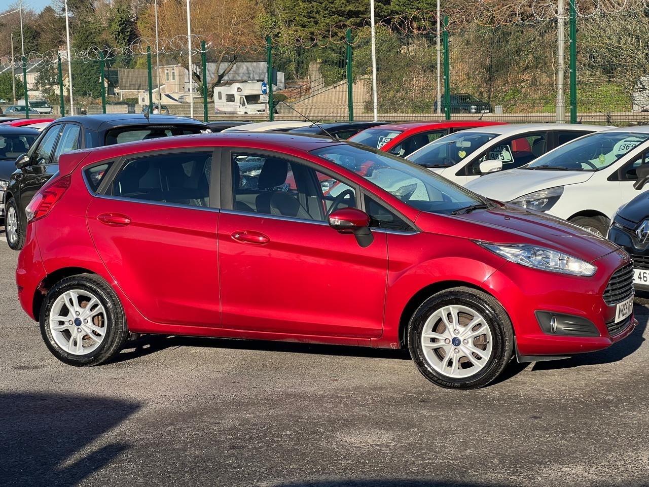 Used Ford Fiesta 2016 for sale - 77083361: Photo 2