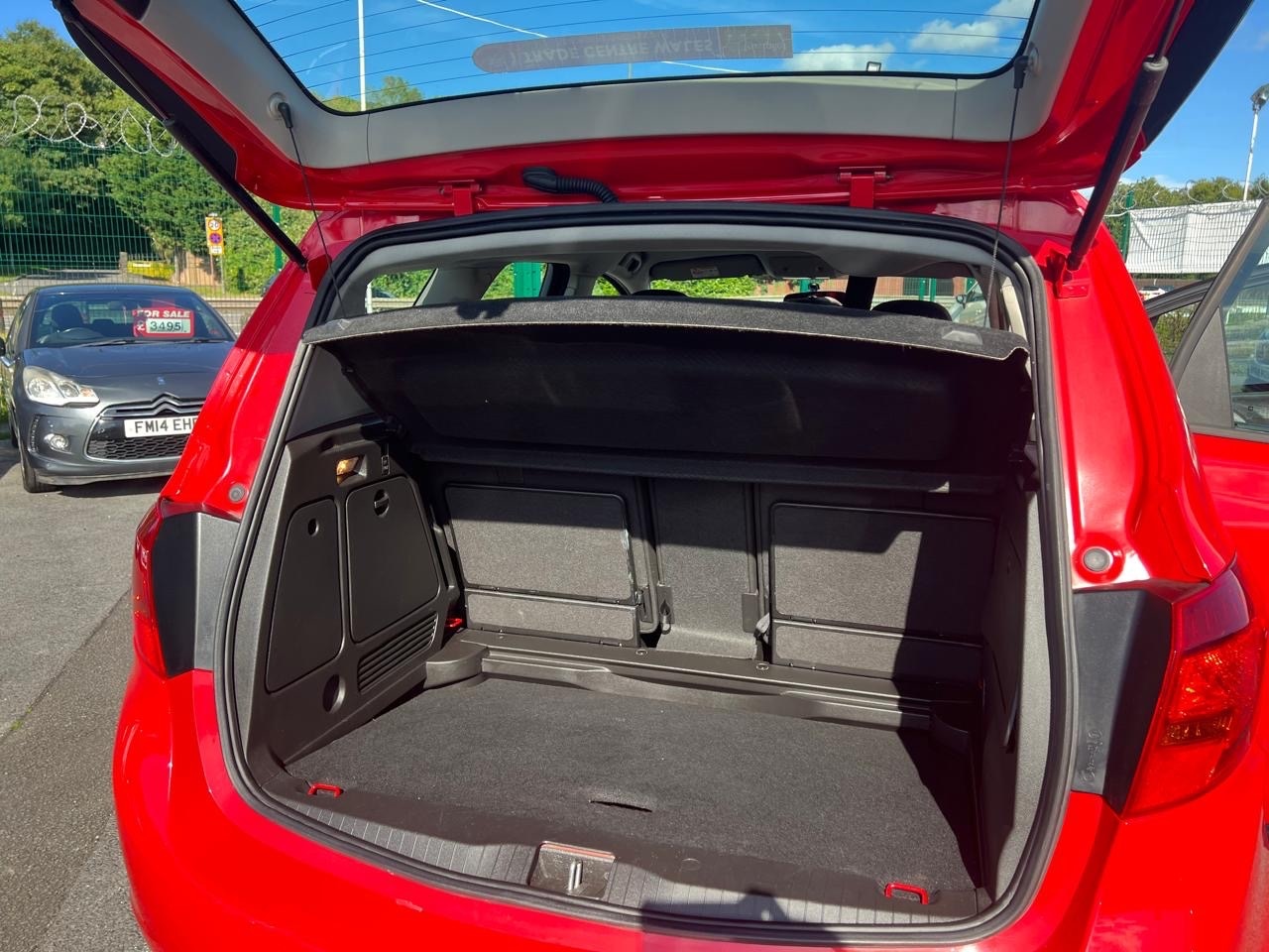 Used Vauxhall Meriva 2015 for sale - 76859820: Photo 12