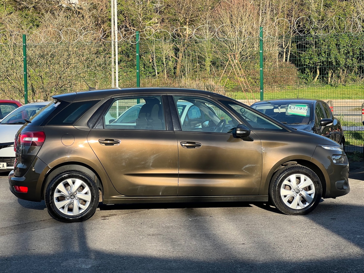Used Citroen C4 Picasso 2014 for sale - 77083556: Photo 4