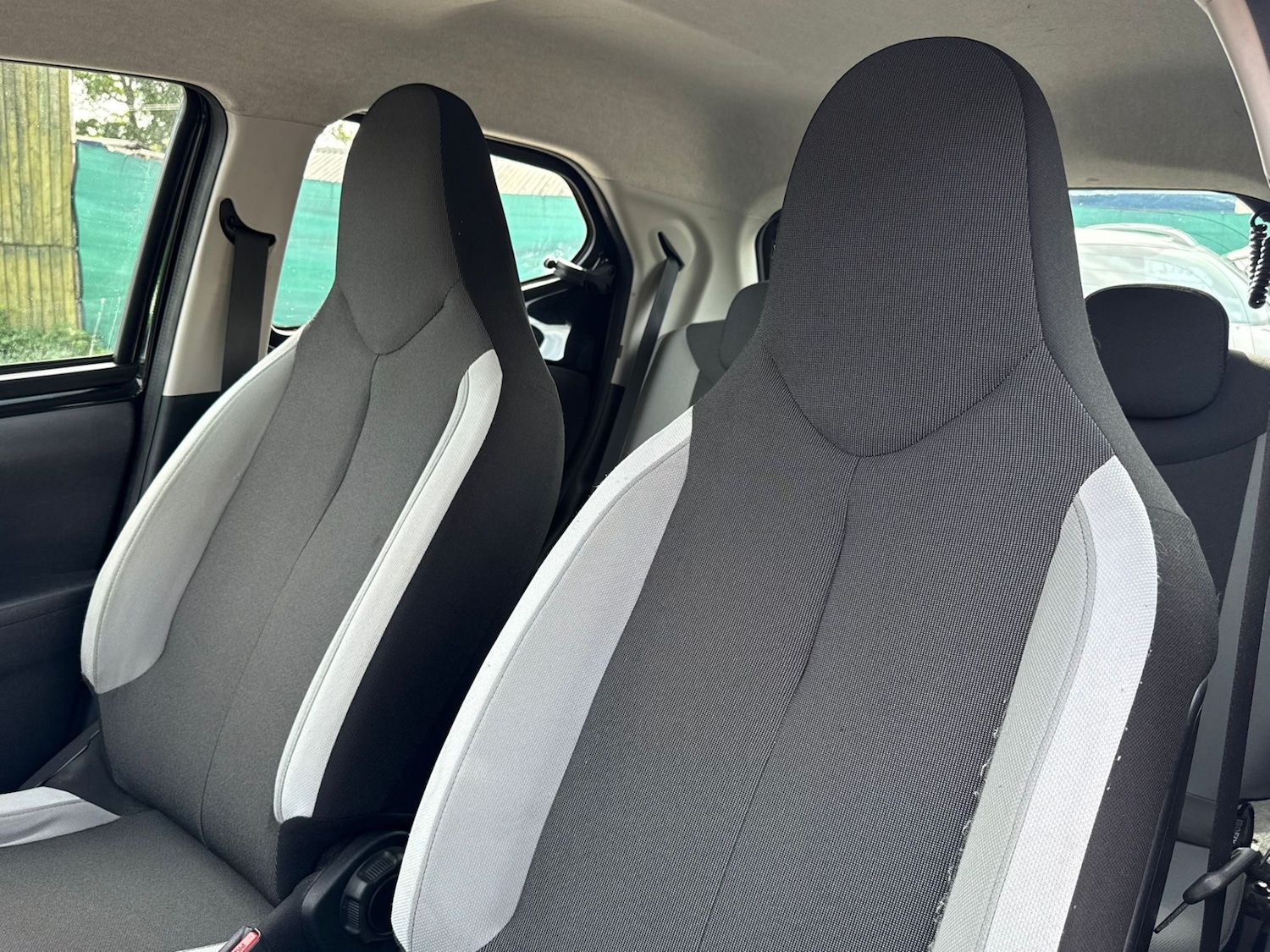 Used Toyota AYGO 2015 for sale - 76437114: Photo 12