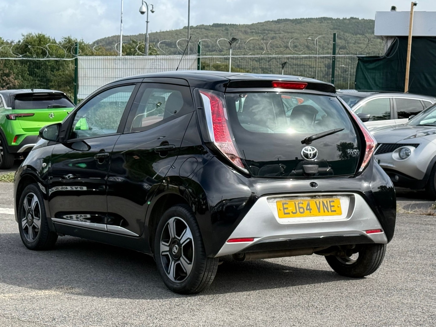 Used Toyota AYGO 2015 for sale - 76437114: Photo 5