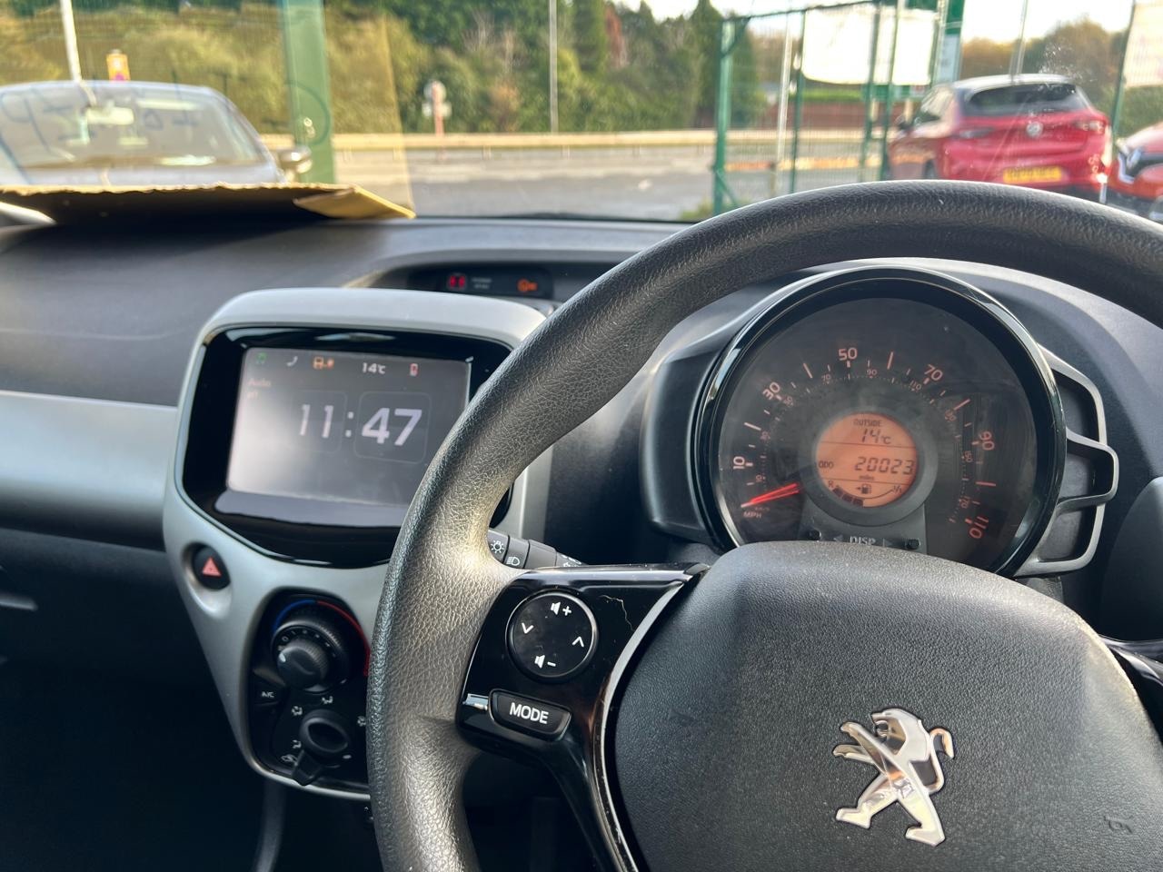 Used Peugeot 108 2016 for sale - 76577738: Photo 14