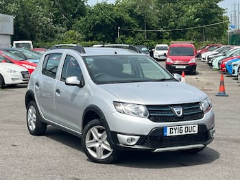 Used Dacia Sandero Stepway 2016 for sale - 79801629: Photo