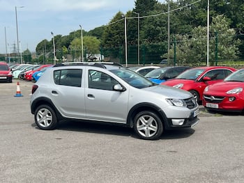 Used Dacia Sandero Stepway 2016 for sale - 79801629: Photo