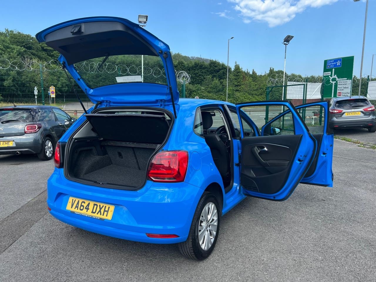 Used Volkswagen Polo 2014 for sale - 76330120: Photo 11