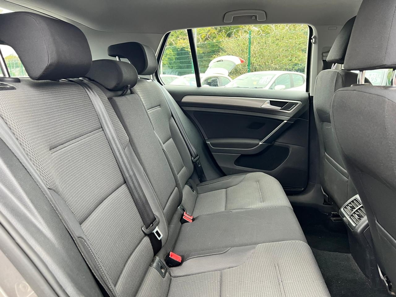 Used Volkswagen Golf 2014 for sale - 76403191: Photo 9