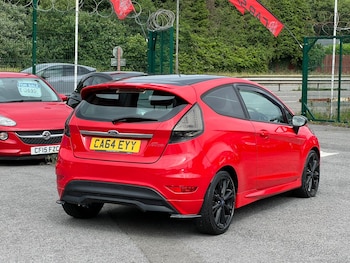 Used Ford Fiesta 2015 for sale - 79331038: Photo