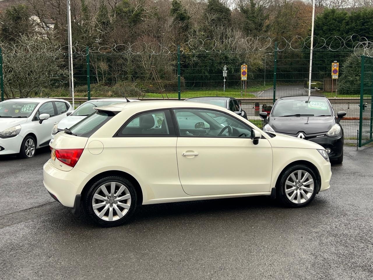Used Audi A1 2011 for sale - 77743966: Photo 5