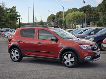 Used Dacia Sandero Stepway 2018 for sale - 79611852: Photo
